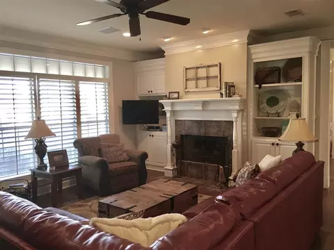 215 Lake Cir, Madison, MS 39110 photo 9