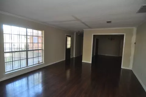 145 Glen Iris Pl, Jackson, MS 39204 photo 3