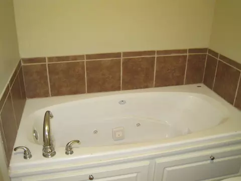 618 Oakview Way, Byram, MS 39272 photo 7