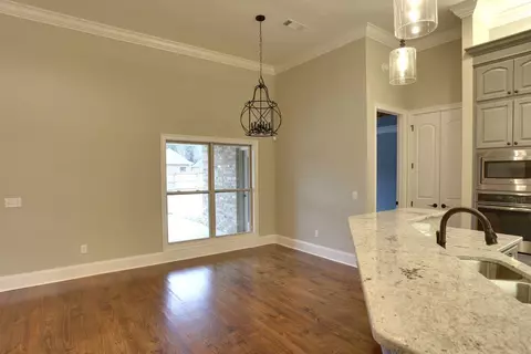 907 Poplar Dr, Brandon, MS 39042 photo 8