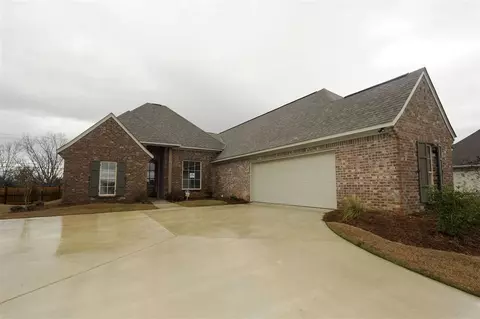 213 Dunbar Trl, Canton, MS 39046 photo 1