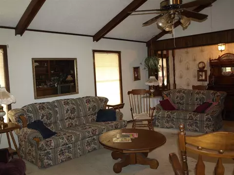129 Sunset Dr, Florence, MS 39073 photo 3