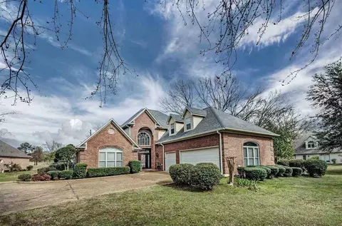 522 S Deerfield Dr, Canton, MS 39046 photo 1