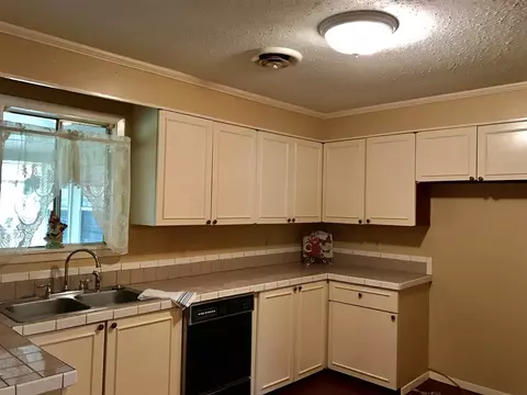 228 Valley Vista Dr, Jackson, MS 39211 photo 9