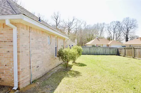 21 Edna Cv, Byram, MS 39272 photo 3