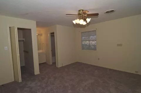 4561 Whitehaven Dr, Jackson, MS 39204 photo 3