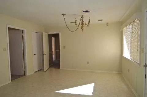 4561 Whitehaven Dr, Jackson, MS 39204 photo 17