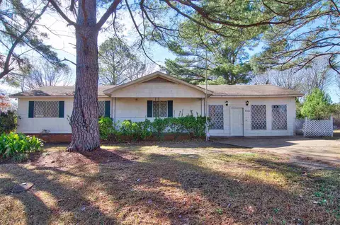 4561 Whitehaven Dr, Jackson, MS 39204 photo 1