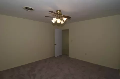4561 Whitehaven Dr, Jackson, MS 39204 photo 5