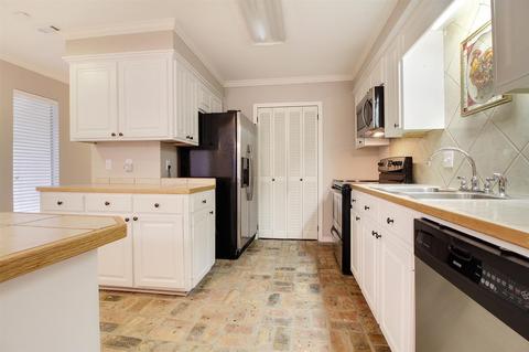 58 Oak Crest Pl, Brandon, MS 39042 photo 3