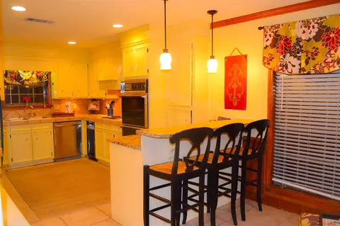 102 Sunrise Pt Dr, Brandon, MS 39047 photo 4