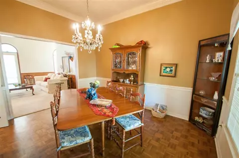 203 Cherry Dr, Brandon, MS 39042 photo 9
