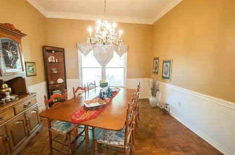 203 Cherry Dr, Brandon, MS 39042 photo 8