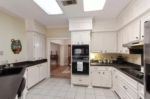 604 Treeline Dr, Brandon, MS 39042 photo 10