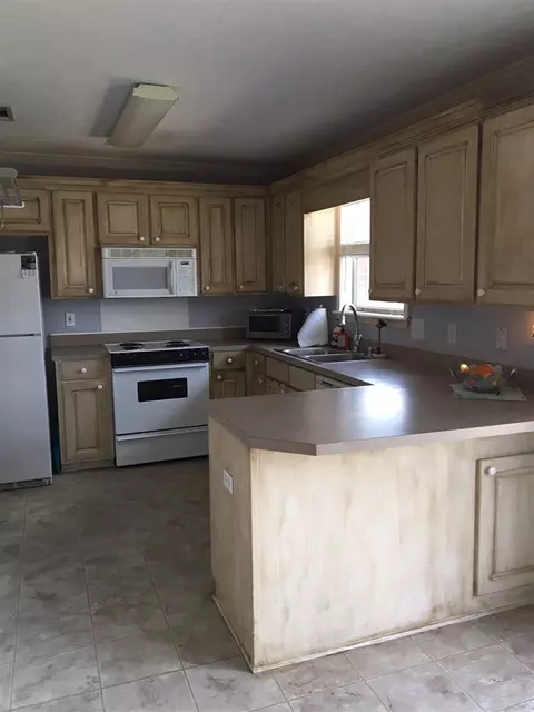 255 August Dr, Brandon, MS 39042 photo 3
