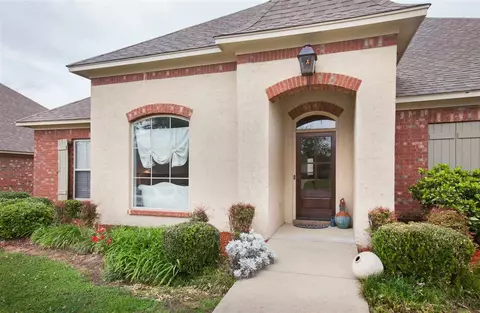 130 Bainbridge Crossing St, Canton, MS 39046 photo 2