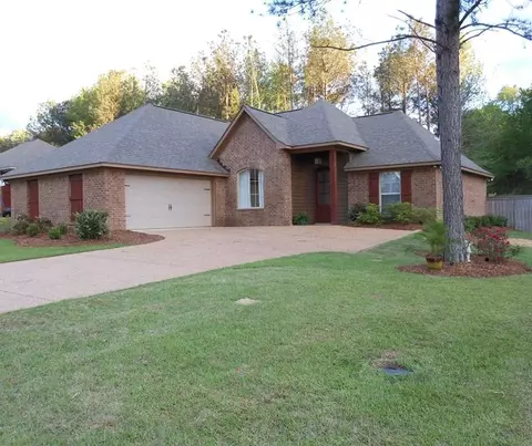 152 Notting Hill Pl, Canton, MS 39046 photo 1