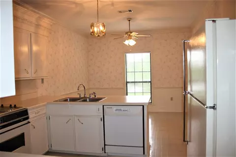 155 Pole Bridge Dr, Brandon, MS 39042 photo 11