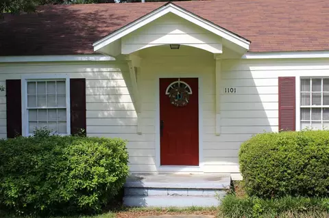 1101 N Monroe St, Clinton, MS 39056 photo 2
