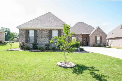 113 St Charles Dr, Madison, MS 39110 photo 2