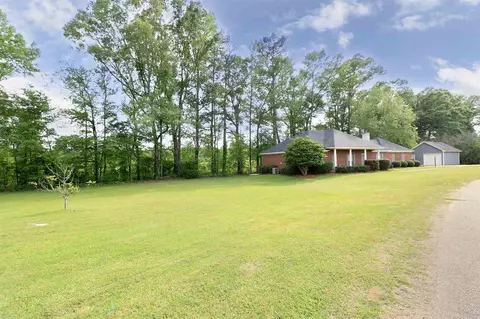204 Devonport Cir, Raymond, MS 39154 photo 3