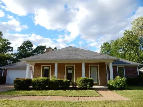 339 White Oak Dr, Brandon, MS 39047 photo 1