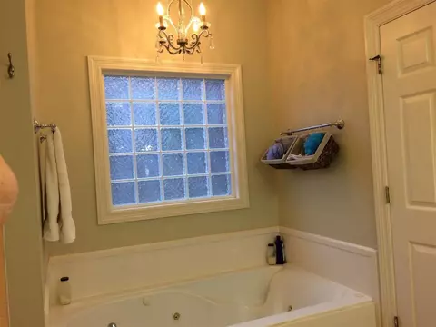 153 Pine Ridge Cir, Brandon, MS 39047 photo 11