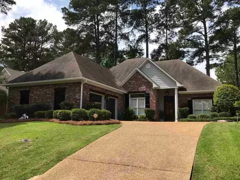 153 Pine Ridge Cir, Brandon, MS 39047 photo 2