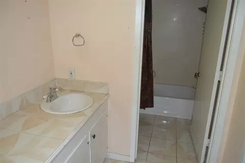 1074 Davis Cv, Jackson, MS 39209 photo 9