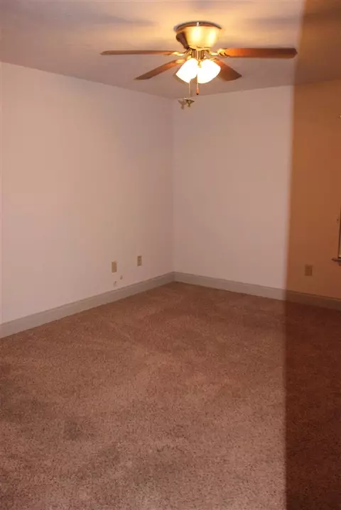 8 Riverview Cv, Byram, MS 39272 photo 10