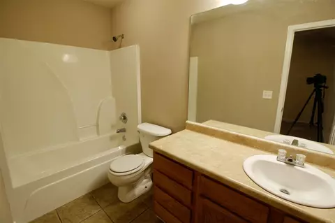 225 Freemyer Dr, Byram, MS 39272 photo 8