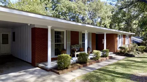 846 Briarwood Dr, Jackson, MS 39211 photo 2