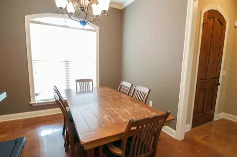 628 Lexington Dr, Florence, MS 39073 photo 5