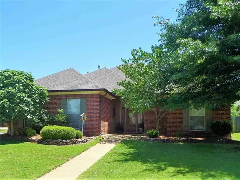 201 Binnacle Ct, Brandon, MS 39047 photo 1