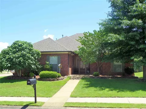 201 Binnacle Ct, Brandon, MS 39047 photo 2