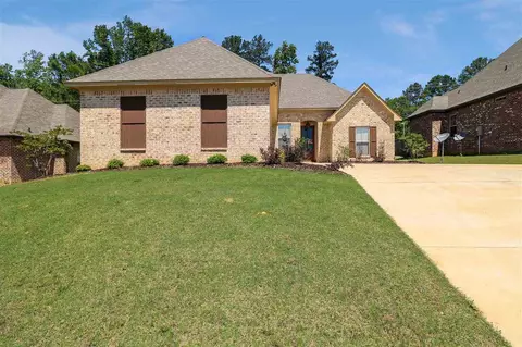 602 Macbeth St, Brandon, MS 39047 photo 1