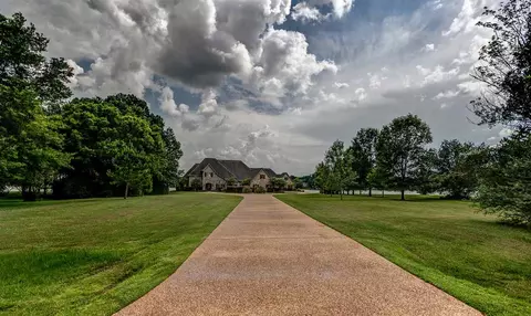 109 Cove Ln, Madison, MS 39110 photo 2