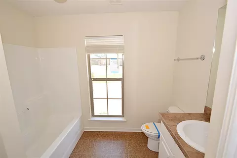 121 Garrett Dr, Terry, MS 39170 photo 10