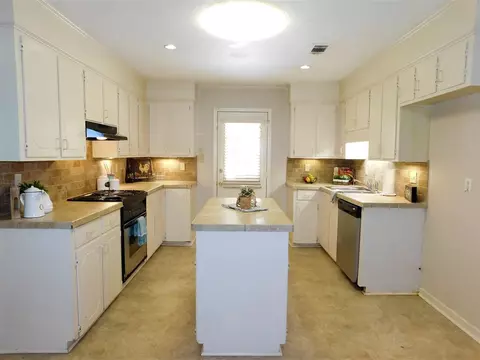 40 Sunline Dr, Brandon, MS 39042 photo 4