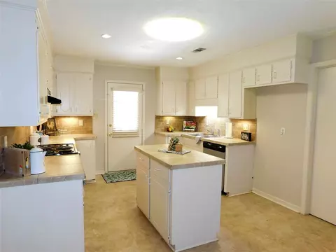 40 Sunline Dr, Brandon, MS 39042 photo 3