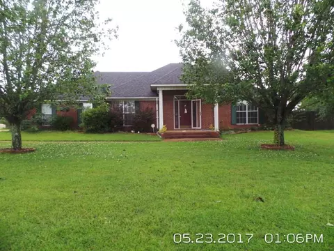 312 Mallory Dr, Byram, MS 39272 photo 1