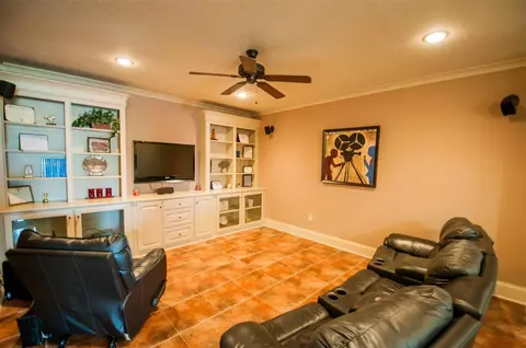 211 Johnston Cv, Byram, MS 39272 photo 14
