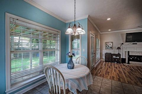 396 Pecan Cir, Brandon, MS 39042 photo 10
