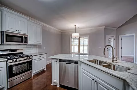 922 Willow Grande Cir, Brandon, MS 39047 photo 12