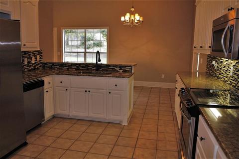 595 Hazelton Dr, Madison, MS 39110 photo 8