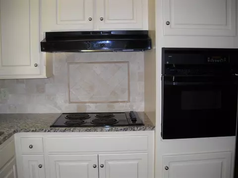 1303 Riverwood Dr, Jackson, MS 39211 photo 5