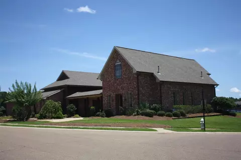 310 Cornerstone Xing, Brandon, MS 39042 photo 4