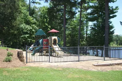 310 Cornerstone Xing, Brandon, MS 39042 photo 8