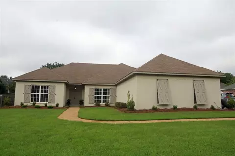 340 Red Eagle Cir, Ridgeland, MS 39157 photo 1