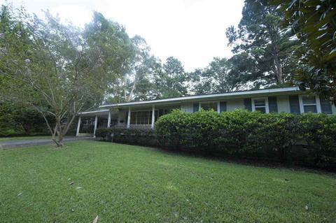 1635 Kent Ave, Jackson, MS 39211 photo 2